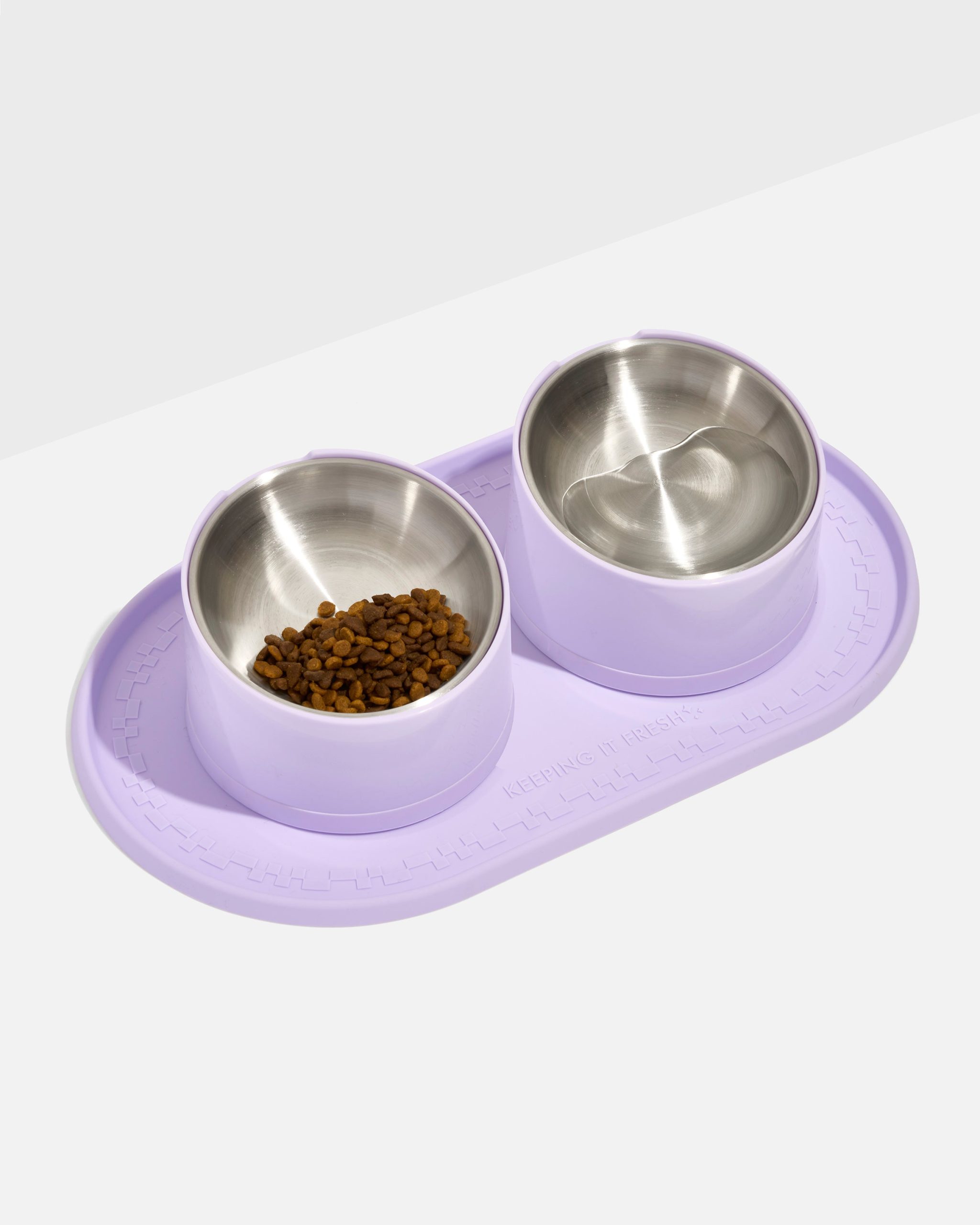 WO_VM_Cat_Placemat_SlantedBowl_Lilac_PDP_01_COMP_02_4x5_Web.jpg