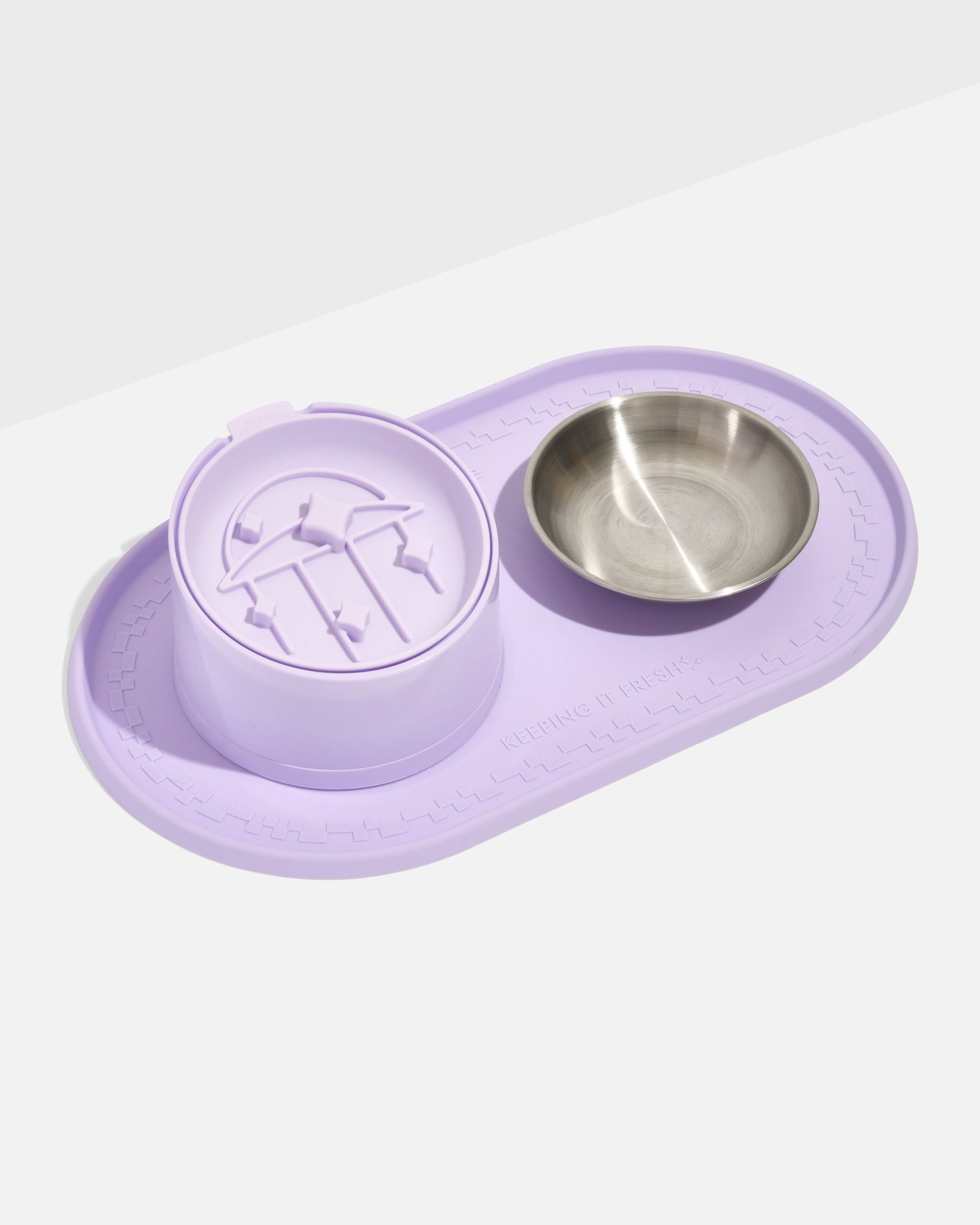 WO_VM_Cat_Placemat_SlowFeeder_SlantedBowl_Lilac_PDP_02_4x5_Web_07b2b354-663d-4f74-ad38-0245f1027614.jpg
