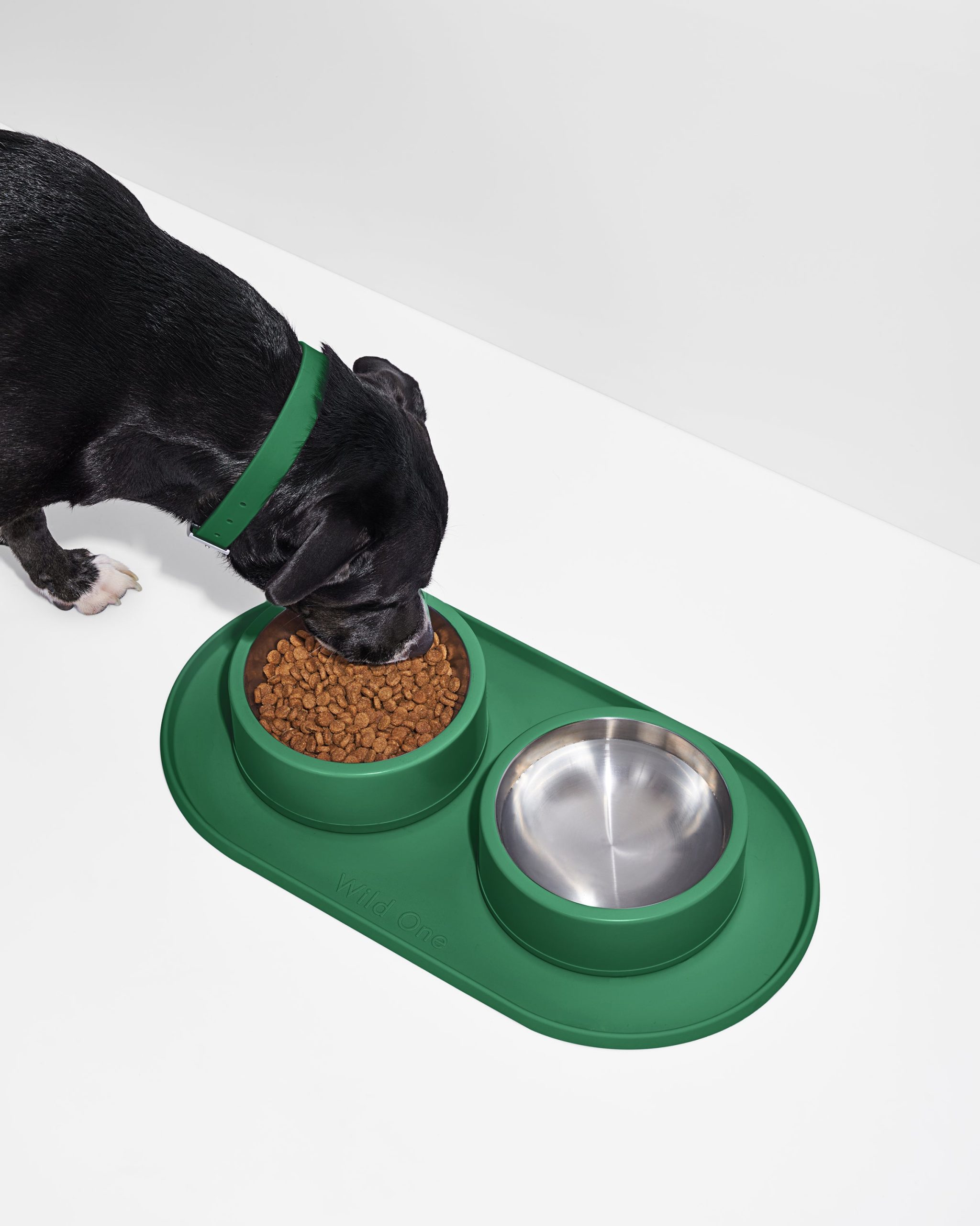 WO_VM_Studio_Placemat_Spruce_Dog_PDP_01_4x5_Web.jpg