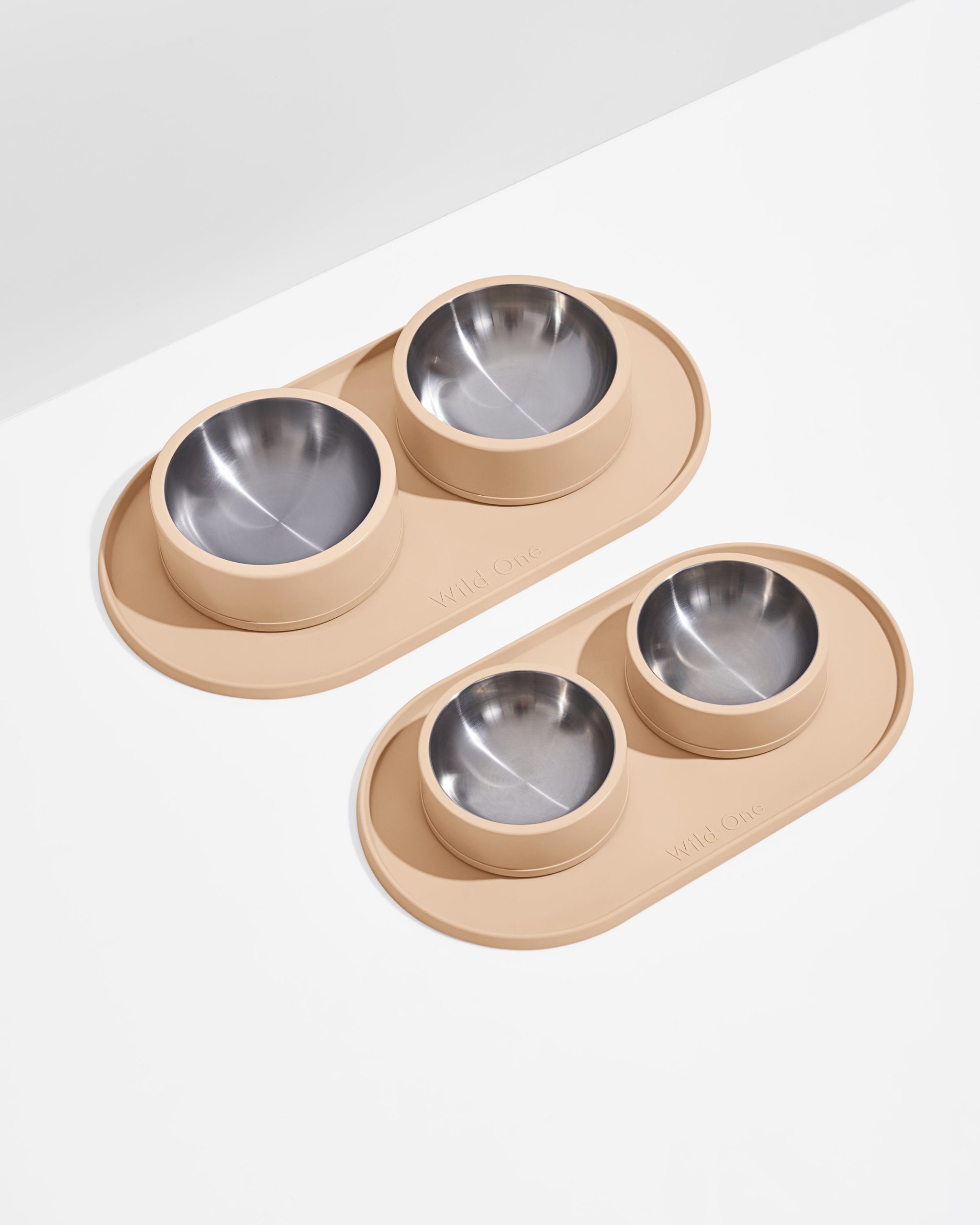 WO_VM_Studio_Placemat_Tan_SizeComparison_PDP_02_4x5_Web.jpg